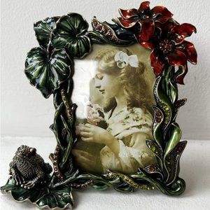 TIZO Crystal Jeweled Enamel Frog & Lily Pad Picture Frame Hand Crafted 4"x3"